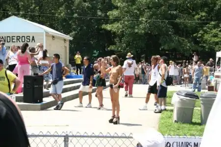 Секс-фестиваль в Roselawn, Indiana