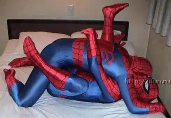 Cлабонервные гуляют...
