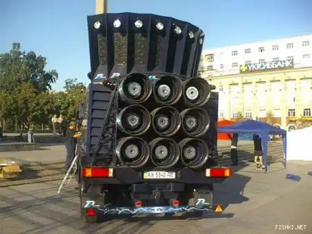 Классный грузовичек в Донецке
