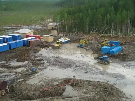 На нефтегазовом месторождении