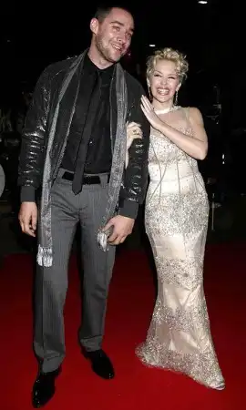 Кайли Миноуг в платье от Сваровски за миллион долларов