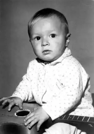Биография Виктора Владимировича Петлюры (30.10.1975 г)