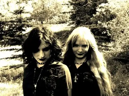 Gothic girls