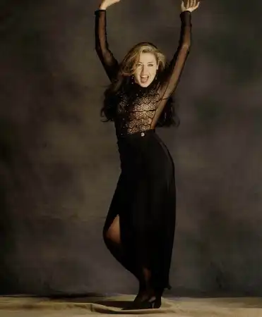 Dannii Minogue (5 фото)