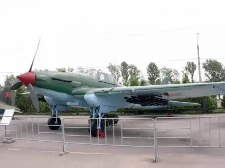 Штурмовик Ил-2