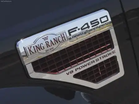 Компактный и экономичный - это не про Ford F-450 Super Duty