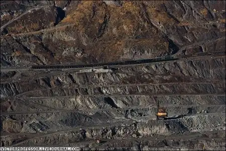 Коркино. Самый глубокий в мире угольный разрез.