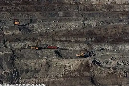 Коркино. Самый глубокий в мире угольный разрез.