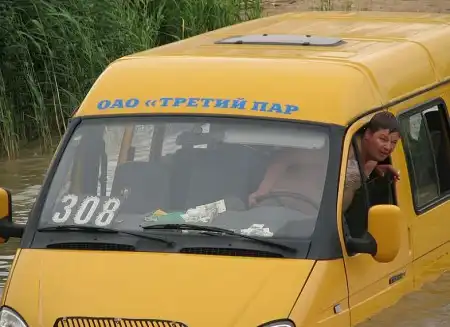 Приколы на дорогах :)