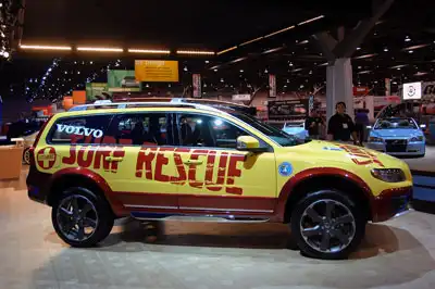 Volvo XC70 SR - новый друг Памелы Андерсон Volvo XC70 SR - новый друг Памелы Андерсон