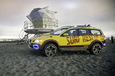 Volvo XC70 SR - новый друг Памелы Андерсон Volvo XC70 SR - новый друг Памелы Андерсон
