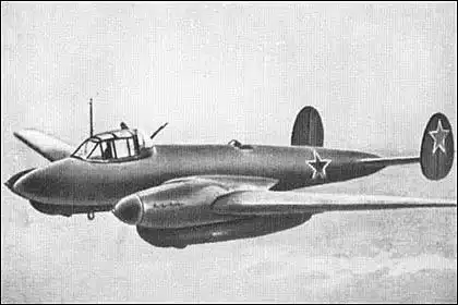 Бомбардировщик Пе-2 Бомбардировщик Пе-2