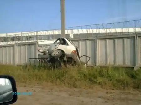 Вот это врезался...