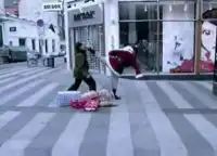 Не обижайте Санту. Не обижайте Санту.