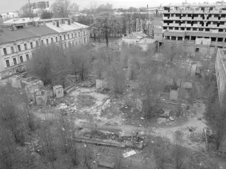 Недостроеная больница.
