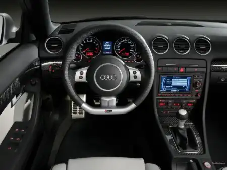 Audi RS4 - самый заряженный заводской С-класс