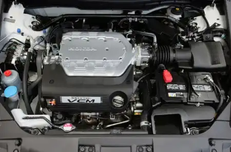 Honda Accord 2008 - в лучшую ли сторону - оцениваем