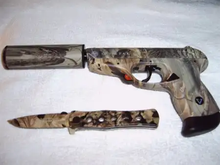 Пистолет Vektor CP-1 (ЮАР)