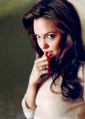 Angelina Jolie