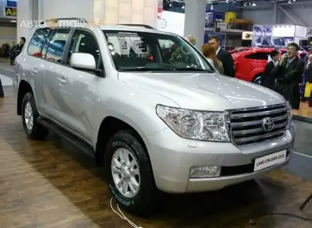 Exclusive! Toyota Land Cruiser 200!
