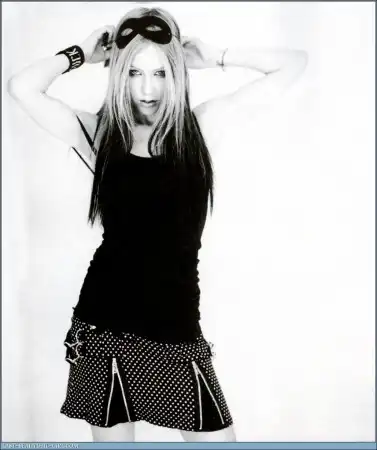 Avril Lavigne HQ photos