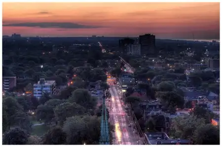 Город в HDR.
