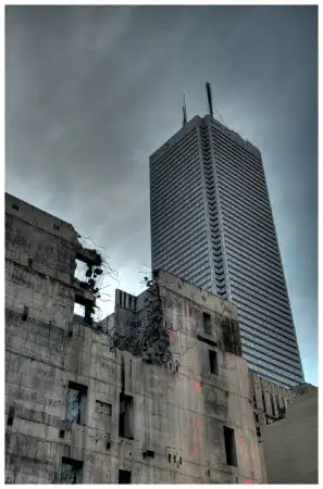 Город в HDR.