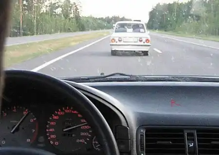 Машина все стерпит (36 фото)