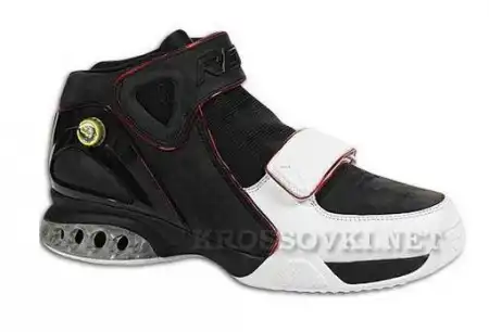 Баскетбольные шузы - Reebok