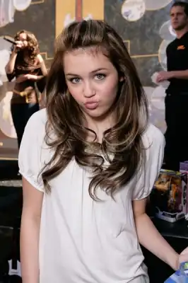 Miley Cyrus (Фотографии) часть 3