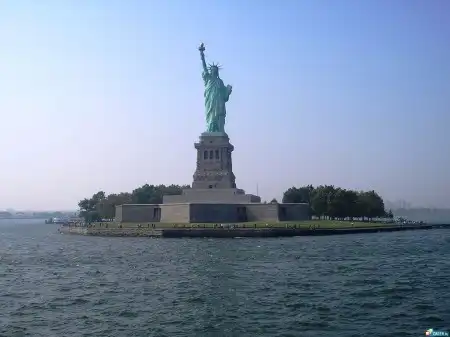 США