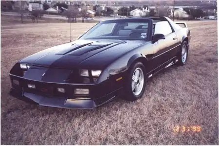 Chevrolet Camaro - злое животное, питающееся мустангами!