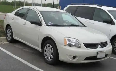 Mitsubishi Galant - элегантный бизнес-класс