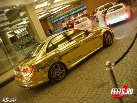 Mercedes C63 из золота