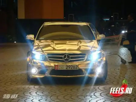 Mercedes C63 из золота