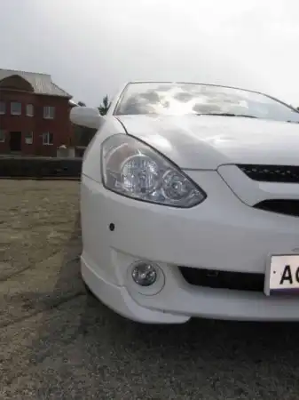 Toyota Caldina третьего поколения