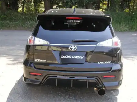 Toyota Caldina третьего поколения