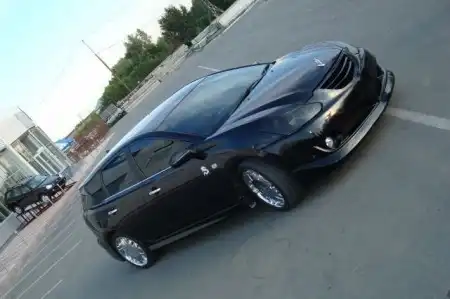 Toyota Caldina третьего поколения