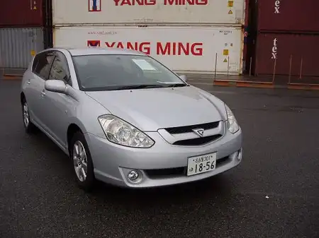 Toyota Caldina третьего поколения