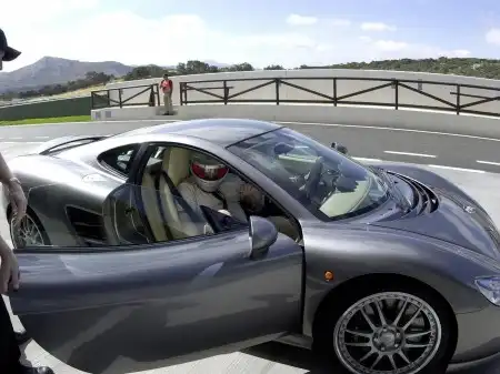 Ascari KZ1