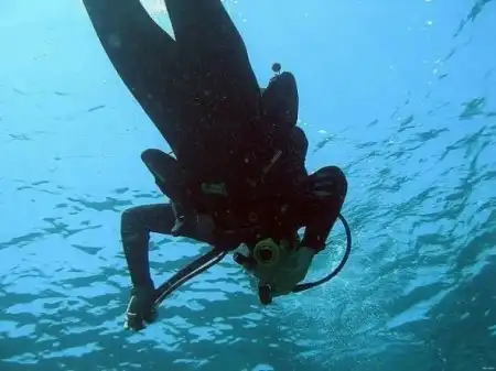 Под водой