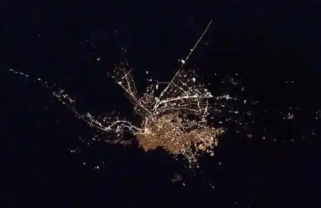 Огни ночных городов, вид из космоса