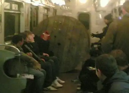 Чего только не увидишь в метро