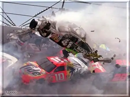 Аварии во время гонок NASCAR
