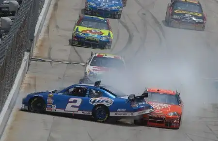 Аварии во время гонок NASCAR