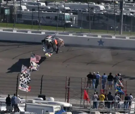 Аварии во время гонок NASCAR