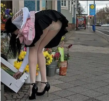 Нимножка женских...