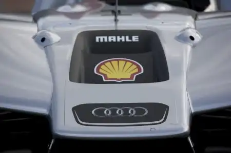 Audi R15 TDI 2009