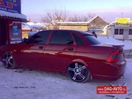 Идёт по трассе путник ада, наша "Лада"...