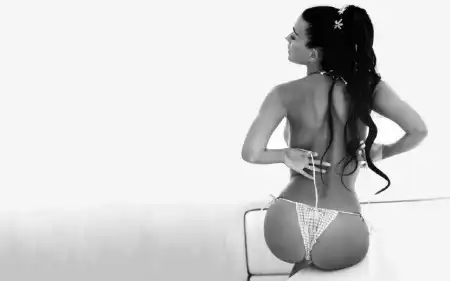 Exclusive Sexy Girls Wallpapers pack 4